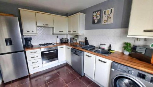 New - Modern Home from Home, 3 bedrooms, 2.5 bath - Foto 3