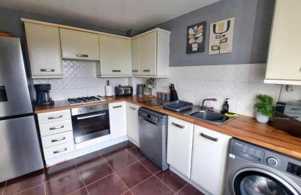 New - Modern Home from Home, 3 bedrooms, 2.5 bath - Foto 3