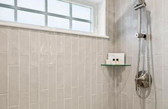 Beach Plum Cottage Steps to Beach Loft AC - Foto 20