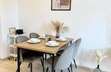 LIVA Stays Schwerin Zentrum - 4 Ferienwohnungen mit Küche und WLAN - Nähe Hauptbahnhof - Ideal für Familien & Monteure - Foto 14