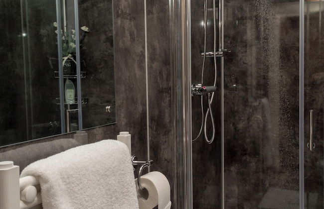 3-bedroom Apartment by Eden Project - Free Parking - Photo 22