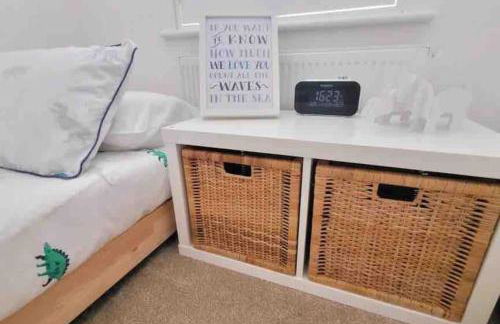 Swanage Bay Coastal Apartment - Photo 17