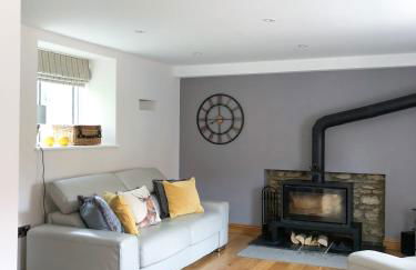 The Manor Barn - Photo 13