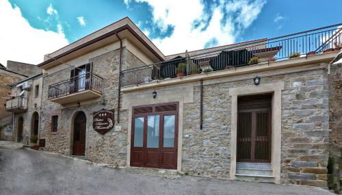 Antica Dimora Marinelli Cav Restaurant - Photo 2