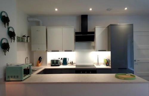 No's 7 and 8 Llewelyn Apartments - Photo 6