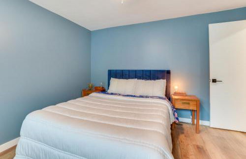 Bright Houghton Lake Home with Boat Dock and Fire Pit - Foto 16