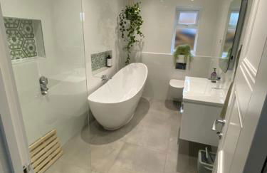 Luxurious and Peaceful Lakeside House, Clitheroe - Foto 16