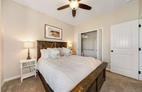 Spacious Country Farmhouse Retreat, Sleeps 16, Pool, Movie Room - Foto 48