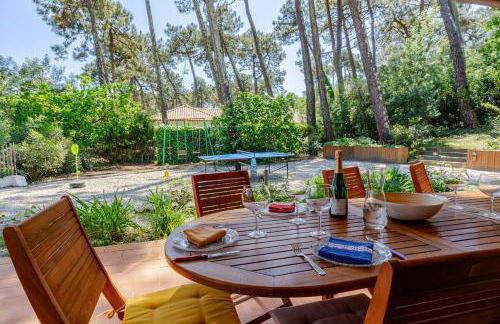 Luxury 6BR Villa with Heated Pool, Playground, Garden - Foto 29