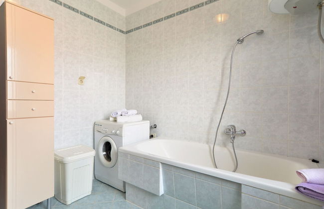 Apartment 1803 - Photo 37