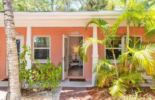 Heron Lagoon, dock, pool, the Hibiscus at Siesta Key Bungalows - Foto 13