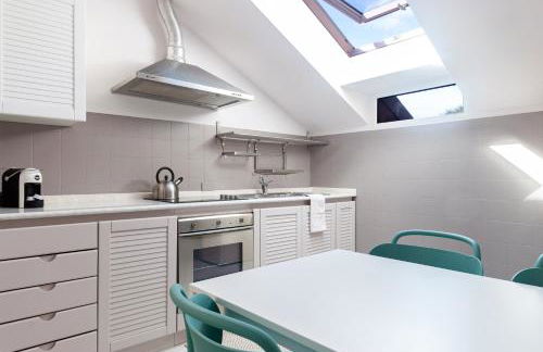 The Lake Suite Fiumelatte - Lake front apartment - Foto 21