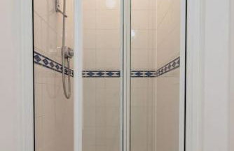 City centre 4 Bed house FREE parking walk to town - Foto 14