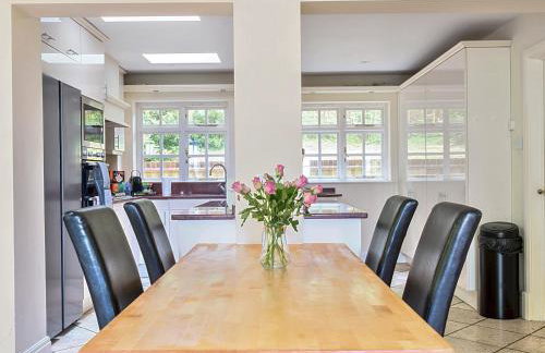 Surreys Secret Retreat for family & friends - Pass the Keys - Foto 11