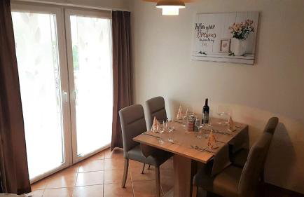 Apartment Villa Engel with Pool - Photo 42