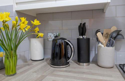 Vibrant 2 Bed Apartment, FREE Parking, Bawtry Rd Doncaster - Hosted by Stay Host Save - Foto 3