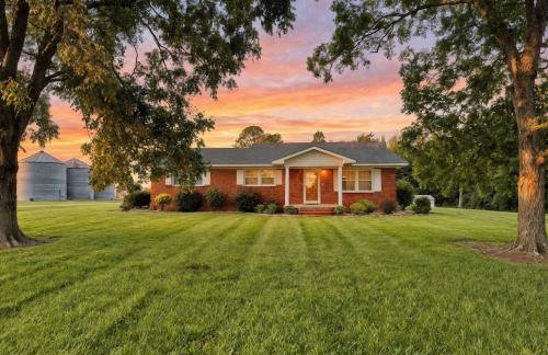 2 Houses on a 350 acre farm - Photo 1