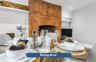 JRR STAYS 3Bed Sleeps 8- Coventry/Antsy M6-J2 CV7 - Photo 5