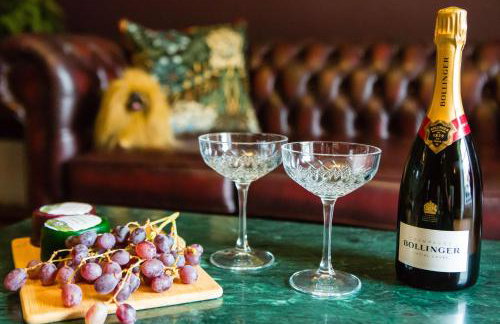 Skeldale House 'All Creatures Great & Small' Luxury Apartments & Studios in Askrigg, Yorkshire Dales - Photo 32