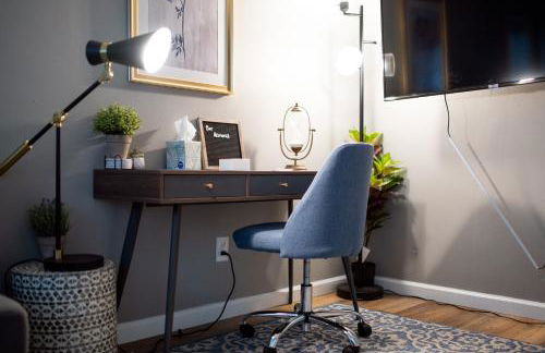 Spacious 2 Bedroom Townhome by StayLage - Foto 6