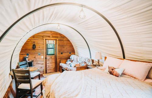 Heated & AC Full Bathroom Covered Wagon - Foto 21