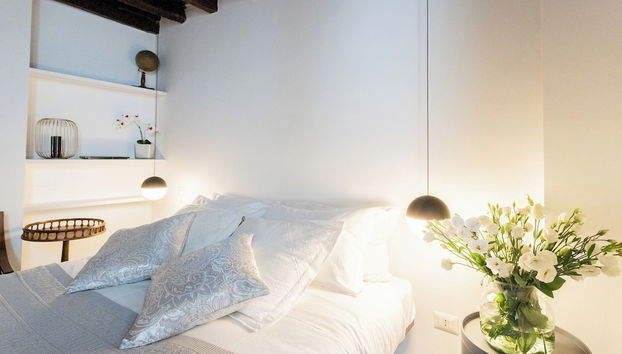 Shades Of Como With Private Terrace by Rent all Como - Foto 2, Habitación