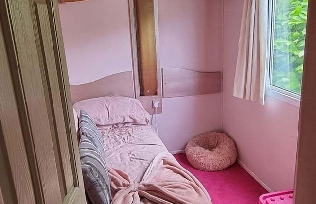 Lovely 3-bed Caravan in Foel, Welshpool - Foto 5