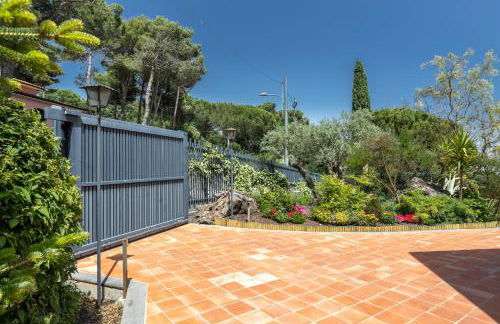 La dimora del verde con piscina - Foto 72