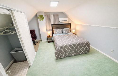 The Charming Cozy 4-Bedroom Getaway in Glen Burnie - Foto 23