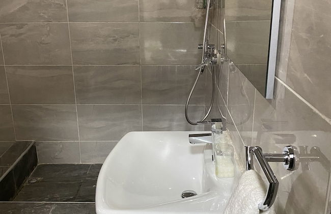 3-bed Apartment, Sleeps 6 With Wi-fi - Photo 20