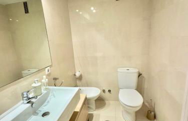 SEA VIEW & BEACH ACCESS - Center - Parking - Photo 40