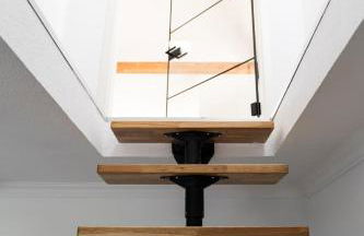 2 BR Loft - LUXUS - MODERN - PARKPLÄTZE - KAFFEE - NETFLIX - WEINBERGBLICK - KÜCHE - BALKON - Foto 23