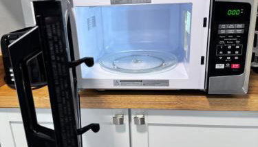 Downtown and Near, I-95. Pet Yes - Foto 4