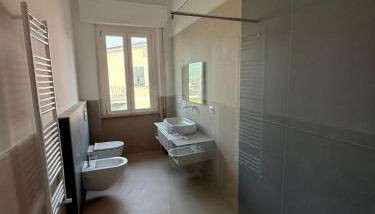 Ampio appartamento fino a 6 persone sulle colline della Spezia, vista panoramica sul Golfo - 10 minuti dal centro città 16 da Sarzana e Lerici - Foto 5