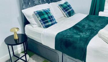 Coastal Flats with Garden & Parking near Castle - Foto 5