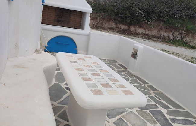 Ornos Beachside 2 Bd Stylish House - Photo 19