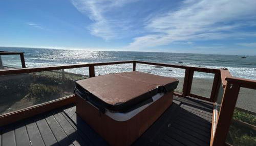 Oceanfront Cabin 6 w Jacuzzi &Awe-Inspiring View - Photo 4