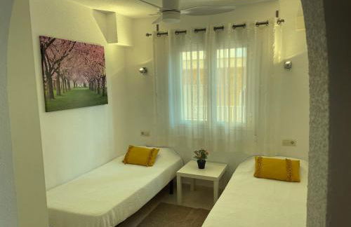 Tranquility, sun, breathtaking views & 7 minutes drive to sea - Foto 11