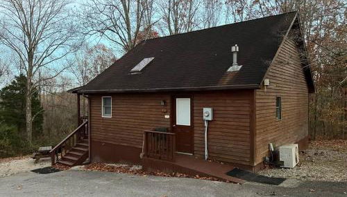 Deluxe Cabin #11 with Hot Tub on Patoka Lake in Southern Indiana - Foto 2