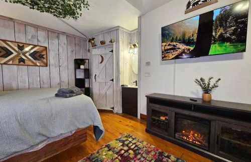 Multiple cabins at Cabin Fever - Foto 39