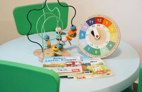 Ferienhaus Zentral, nahe Legoland und Stadtmitte, Flussblick - Perfekt für Familien, Geschäftstreffen, Monteure und mehr! - Foto 9