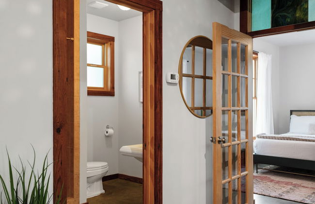 Urban Cowboy Villas - Heart of 704 - Foto 34