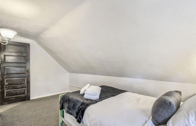 3BR Mountain Escapeat The Base Of Pikes Peakfamily Friendly - Photo 5