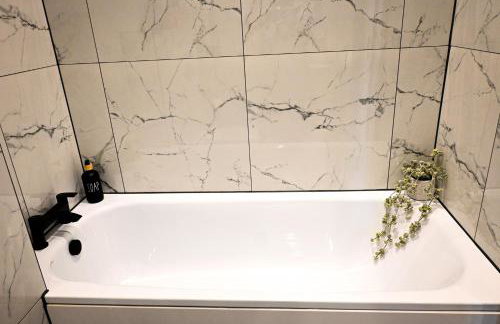 Laurie Grove - Foto 19