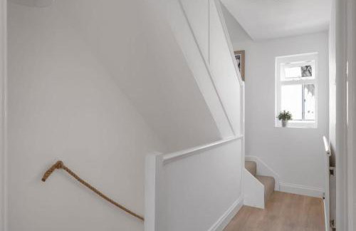 Serene Cottage Nr the Waterfront Topsham - Photo 19