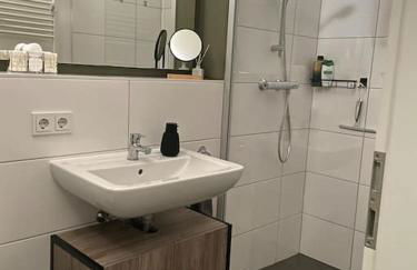 SALVIA II exklusiv & smart & Terrasse II Dein City-Apartment - Foto 33