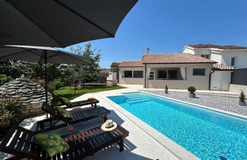 Holiday house Diva with a pool - Foto 2