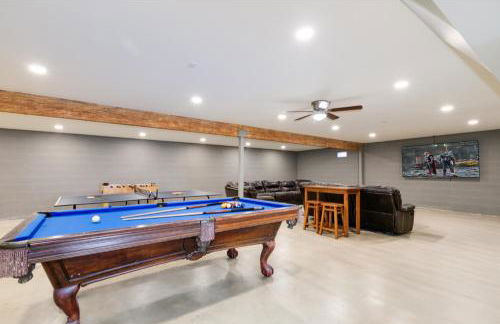 Sleeps 31 10br Mountain View, Pool, Spa and Games - Foto 74