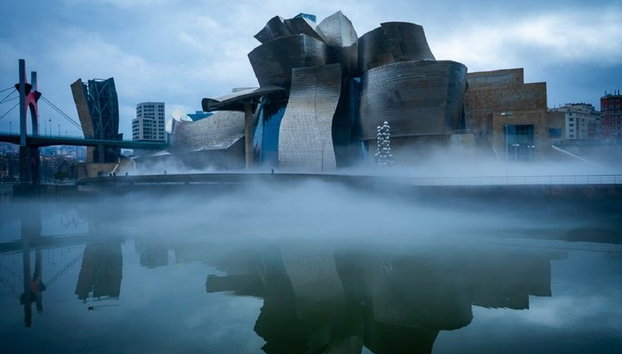 Tour combinato di architettura e storia di Bilbao in autobus e a piedi - Foto 4