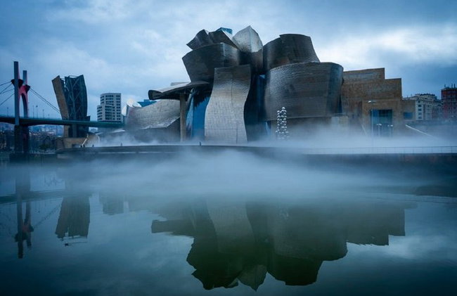 Tour combinato di architettura e storia di Bilbao in autobus e a piedi - Foto 4